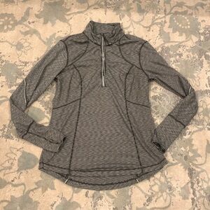 Women's Tangerine Long Sleeve Stripped Work Out Top - Size Medium